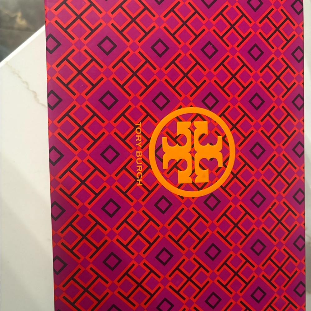 6.5W Tory Burch Navy Blue Heels with Gold Emblem - Picture 4 of 8